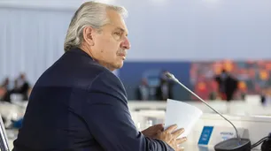Alberto Fernández regresa a Argentina: lo que dejaron las cumbres en Roma y Glasgow