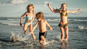 Verano 2023: ¿cuál es la documentación obligatoria si viajo con niños?
