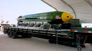 "La madre de todas las bombas": Trump amenaza a Irán con destruir su infraestructura energética y nuclear en un ataque masivo