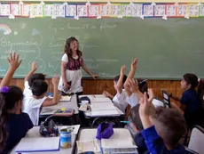 Formosa lidera los salarios docentes del NEA con una política provincial que resiste al ajuste nacional