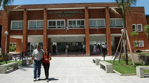 Un diputado liberal propone que los extranjeros paguen por la salud pública bonaerense: "Lo gratuito no existe"