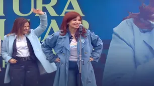 En el acto del 25 de Mayo, Cristina Kirchner embistió contra la economía de Milei: “El décimo default no está lejos”