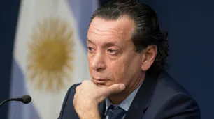 Dante Sica: "El bono para los trabajadores del sector privado no puede ahogar a las empresas"