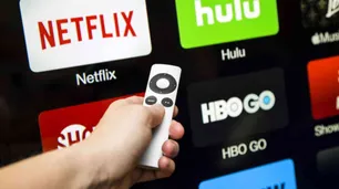 Luis Puenzo, el presidente del INCAA, responde sobre el impuesto a Netflix