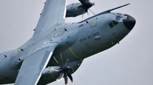 Un avión británico voló entre Uruguay y las Islas Malvinas sin autorización