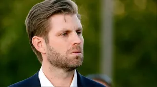 El presentador Seth Meyers cuestionó un contrato de 24 millones de dólares otorgado a una startup de robótica de Eric Trump