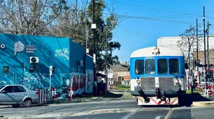 Un estudiante japonés quedó encantando con los trenes argentinos y sus viajes se viralizaron