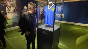 Camiseta de Maradona: quién es el coleccionista argentino que quedó a 17 segundos de ganar la subasta