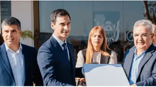 Internet satelital para 300 escuelas gracias al histórico acuerdo de Catamarca con Telecentro