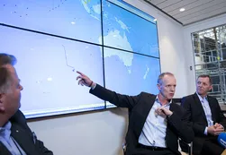 Hallan en el Índico posibles restos del avión de Malaysia Airlines