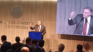 Llaryora en la Bolsa de Comercio: “la crisis que heredó Milei necesitaba medidas de shock”