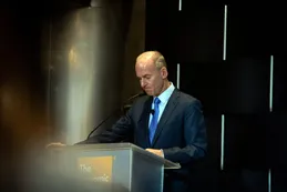 Dennis Muilenburg, CEO de Boeing, comparecerá por "errores" del 737 Max