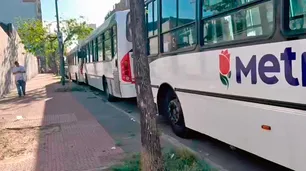 La Libertad Avanza, con liturgia de casta: colectivos, bombos y banderas distritales