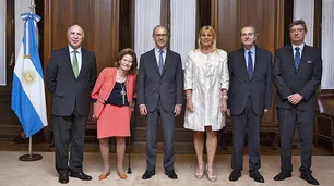 Coronavirus: la Corte da licencia con goce de sueldo para empleados que vengan del exterior