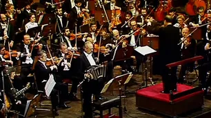El Teatro Colón lanza un ensayo inédito de Astor Piazzolla de 1983 junto a nuevos títulos de su Heritage Live Collection