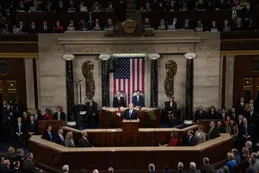 Trump ante el Congreso: infló sus logros económicos, desde empleos hasta salarios