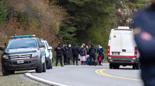 Desalojo en Villa Mascardi: ya son 12 los detenidos y los mapuches advirtieron que "van a volver"