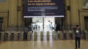Piqueteros se suman al paro de transporte con 500 cortes y ollas populares en todo el país