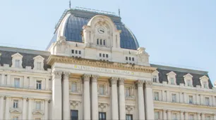 Javier Milei no le cambiará el nombre al Centro Cultural Kirchner, pero quiere un perfil de "vanguardia"