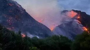 Así avanzan los incendios en la Patagonia: preocupación por los focos activos en Epuyén, El Bolsón y otras zonas golpeadas por el viento