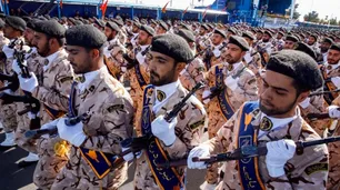 Qué son la Guardia Revolucionaria y la Fuerza Quds, los grupos de elite del régimen iraní vinculados con el avión retenido en Ezeiza