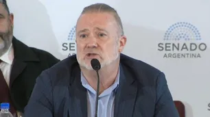 Andrés Gil Domínguez: "Está el riesgo de desaparecer cualquier tipo de periodismo crítico"