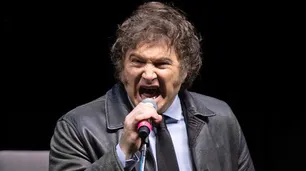 ADEPA rechazó los discursos de odio de Javier Milei y sus funcionarios y advirtió sobre los riesgos para la democracia