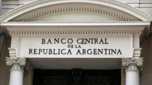 El Banco Central aumentó la tasa de interés de los plazos fijos a 48%
