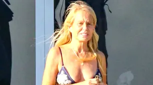 Se viralizó una foto de Cecilia Bolocco en bikini y se volvió furor en las redes sociales