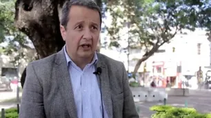 Carlos Del Frade: "En Rosario es más fácil encontrar un arma que un trabajo"