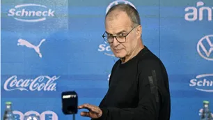 Presentaron a Marcelo Bielsa como nuevo DT del seleccionado uruguayo