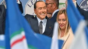 Giorgia Meloni renombró al aeropuerto de Milán “Silvio Berlusconi” y generó revuelo en Italia