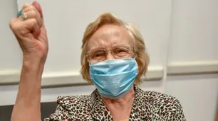Elsa, una mujer de 90 años es la vacunada un millón en Argentina