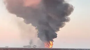 Reportan un gran derrame de petróleo cerca de la zona de explosión de la plataforma de Pemex