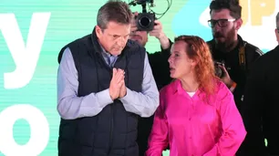 Sergio Massa, con la candidata que desafía a Fernando Espinoza en La Matanza