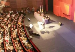Scioli: "Una cosa es administrar el Puerto de Frutos y otra, los 26 de la Provincia"
