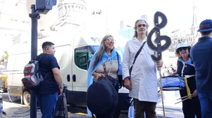 ¿Quién es el docente de música que está a favor de los “vouchers”?