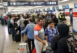 Aeropuertos: habrá problemas con los vuelos hasta las 15 del martes