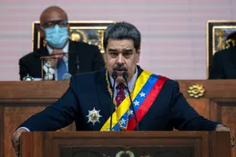 Nicolás Maduro devuelve propiedades a sus dueños