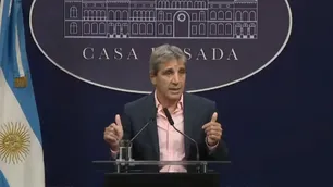 El Gobierno estaría negociando un préstamo de US$ 1.000 millones a través de Santander