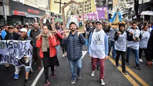 San Cayetano: miles de personas confluyeron en Liniers y la UTEP hizo su acto en la 9 de Julio