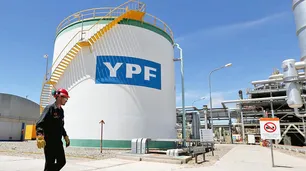 YPF | Emilio Apud: "Los aumentos de los combustibles no van a la empresa"