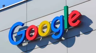 Google lanza un nuevo asistente de IA en Chrome que navega y hace clic por el usuario