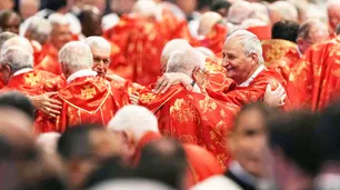 De Francisco a León XIV: el libro que revela en detalle un cónclave histórico