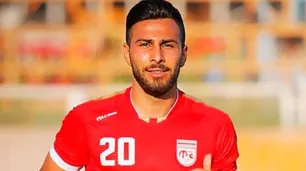El futbolista iraní Amir Azadani no será ejecutado, pero recibió una dura condena