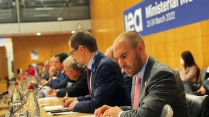 Guzmán participa en Francia del Encuentro Ministerial de la Agencia Internacional de Energía