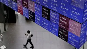 Cómo se maneja el Gobierno argentino ante una caída de la bolsa a nivel mundial