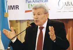 Abren una causa penal contra Fábrega por su hermano "buitre"