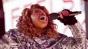 "I will survive": la canción hit de Gloria Gaynor despidió al 2020 en Times Square
