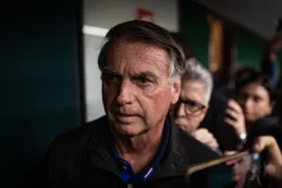 Tras la sentencia de prisión en su contra, internaron de urgencia al expresidente Jair Bolsonaro